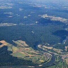 Flugwegposition um 15:30:49: Aufgenommen in der Nähe von Kelheim, Deutschland in 2078 Meter